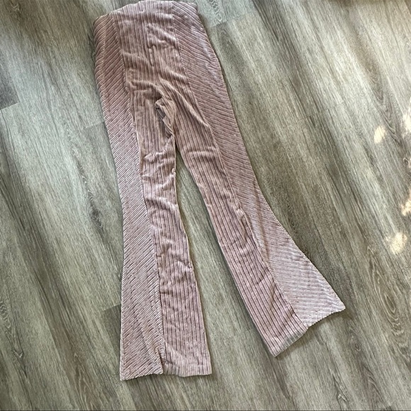 Free People Slim Pull-On Velvet Flare Pants Size Small Blush Pink - Picture 10 of 10